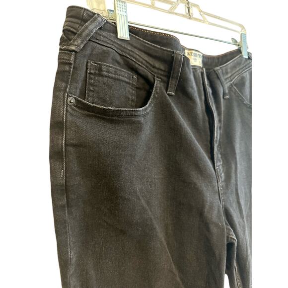 NWT Free People We The Free Evie Mid Rise Slim Straight Jeans Black Size 32 - Picture 2 of 8